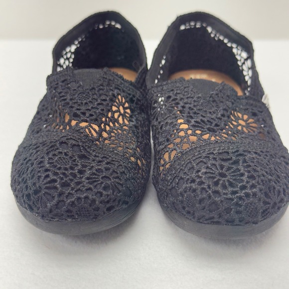 TOMS Women's Black‎ Crochet Slip On Shoes Comfort Casual Flats Size 5.5 - Picture 6 of 8